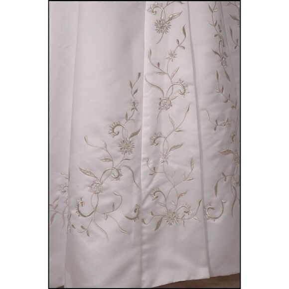 Wedding gown brand new custom made halter top w/beading and embroidery sz 10 - Picture 3 of 15